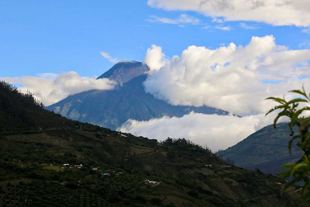 FABE-TRAVEL-EKVATOR-Tungurahua